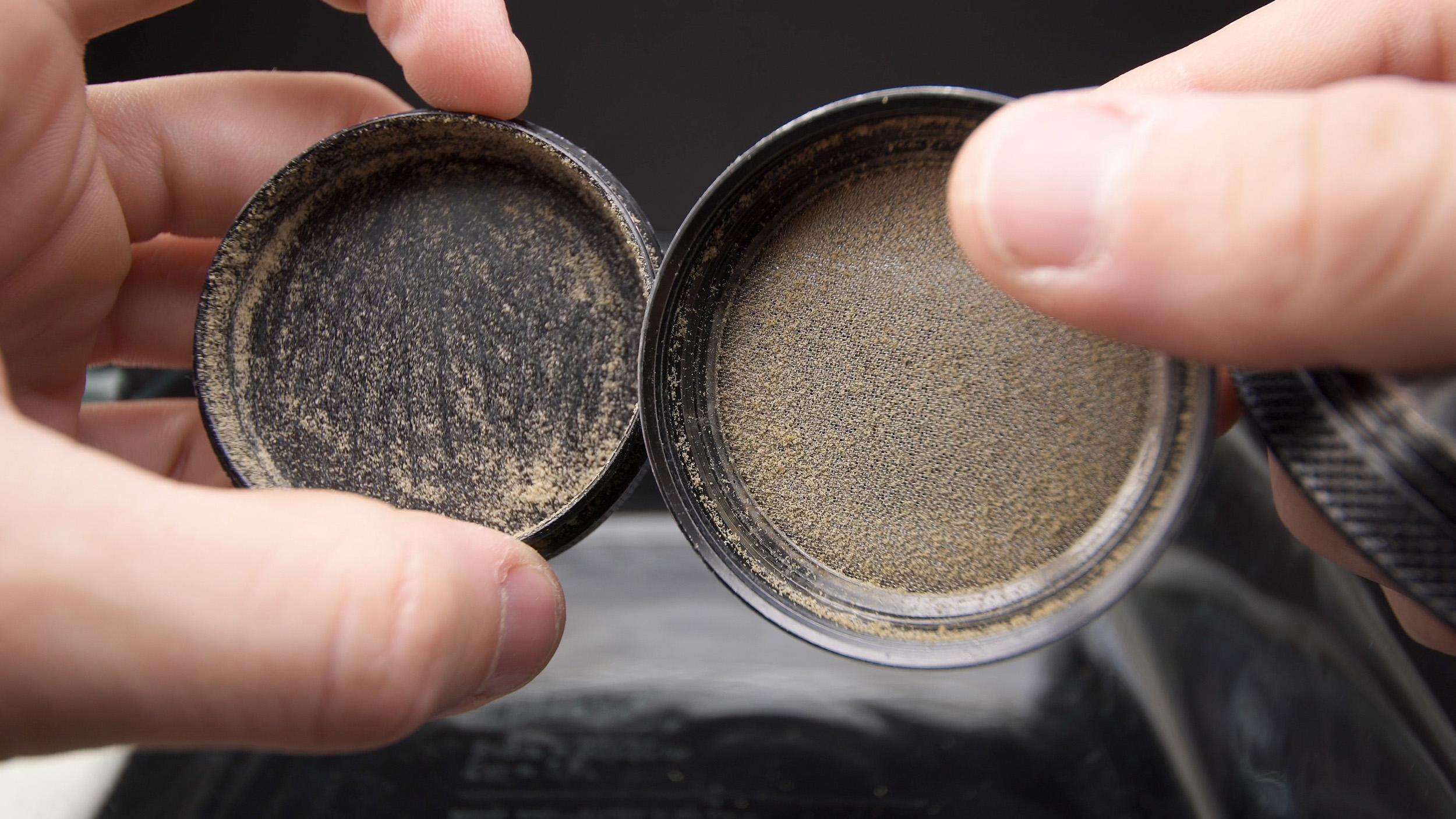 How to Clean your Cannabis Grinder – PotShots